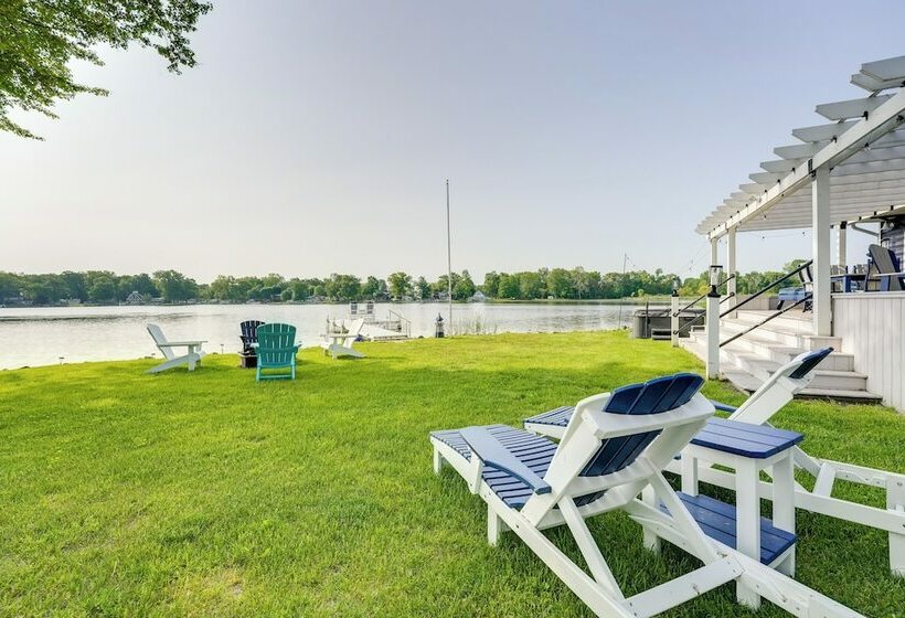 Waterfront Retreat, 10 Mi To Dtwn Shipshewana