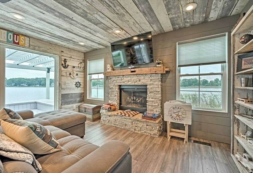Waterfront Retreat, 10 Mi To Dtwn Shipshewana