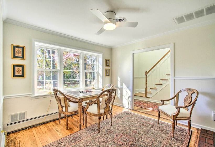 Wayne Home W/ Spacious Yard ~ 20 Mi To Philly!