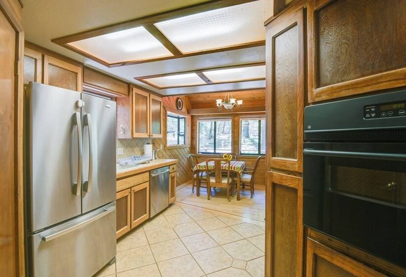 Welcoming Cole Ridge Chalet In Kelseyville!