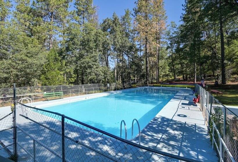 Welcoming Cole Ridge Chalet In Kelseyville!