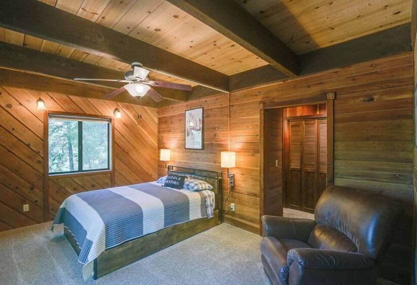 Welcoming Cole Ridge Chalet In Kelseyville!