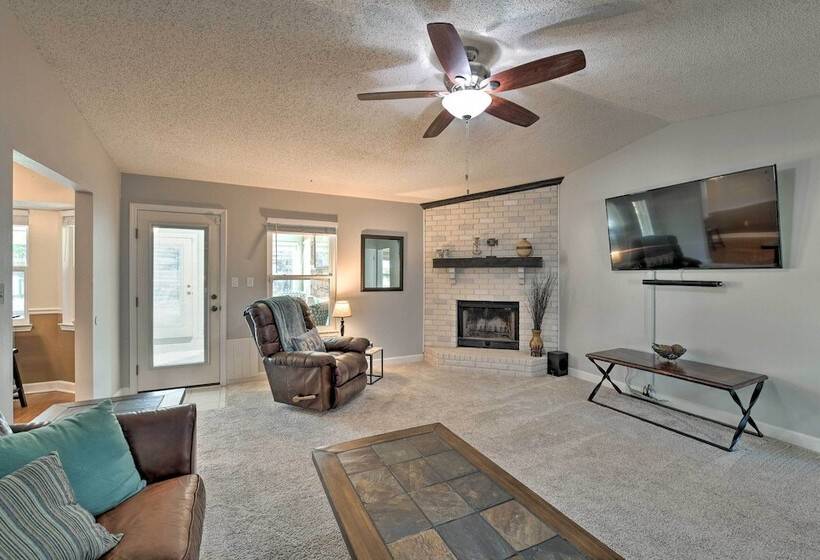 Welcoming Pensacola Home W/ Spacious Yard!