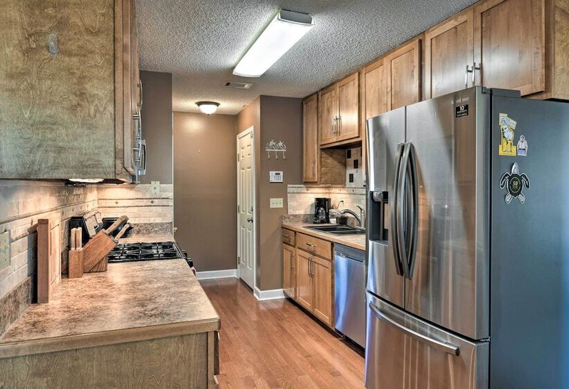 Welcoming Pensacola Home W/ Spacious Yard!