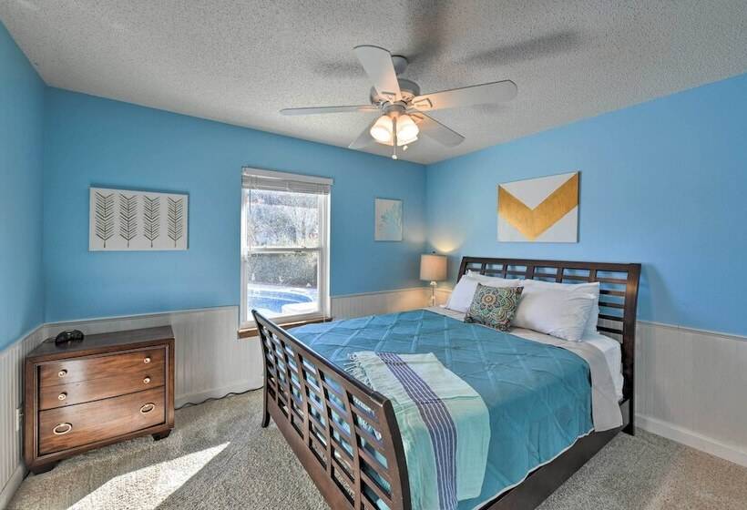 Welcoming Pensacola Home W/ Spacious Yard!