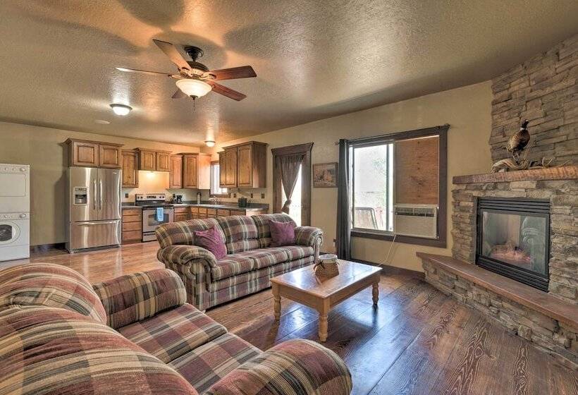 Well Appointed Sterling Casita With Full Kitchen!