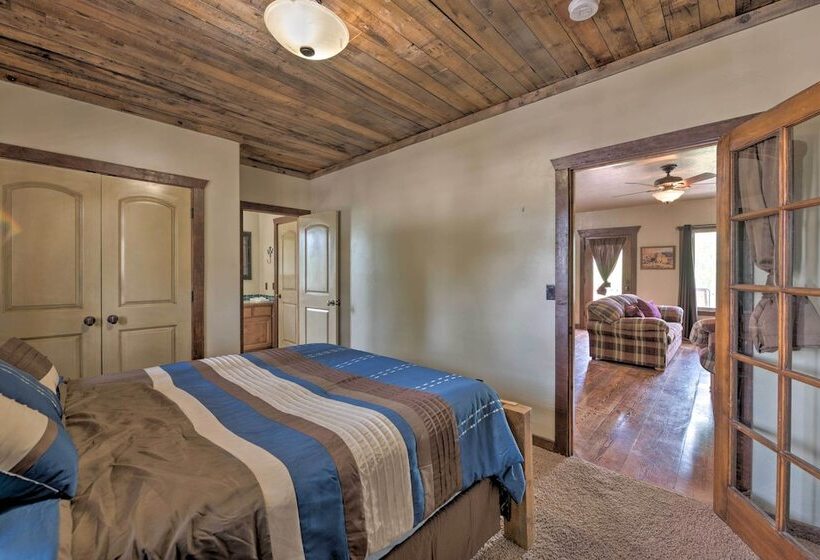 Well Appointed Sterling Casita With Full Kitchen!