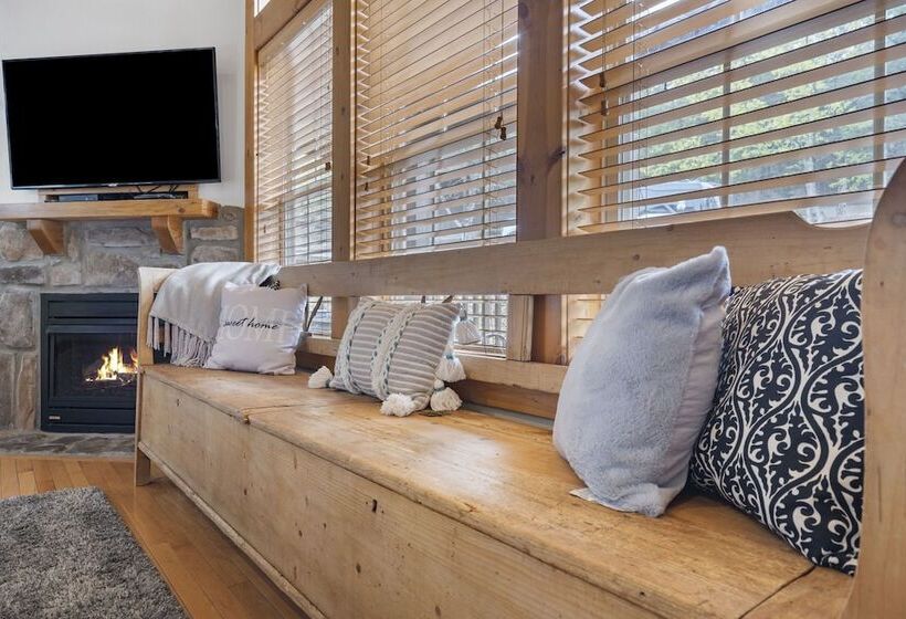 Whispering Creek   In The Heart Of Ozarks, Near Dt!