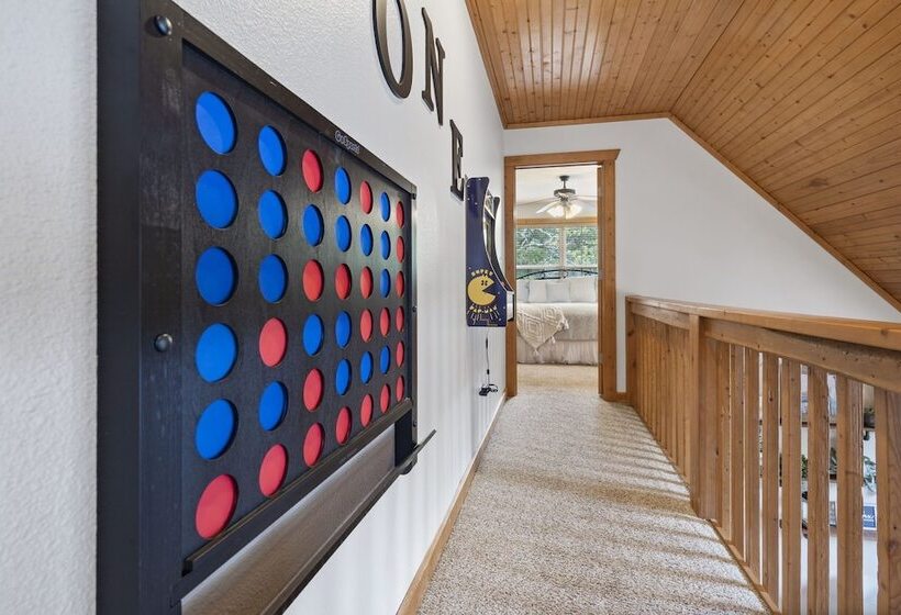 Whispering Creek   In The Heart Of Ozarks, Near Dt!