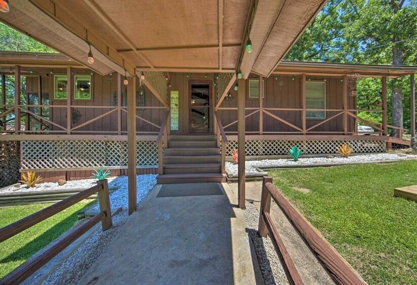 1 Acre Rustic Lake Resort W/ Outdoor Entertainment