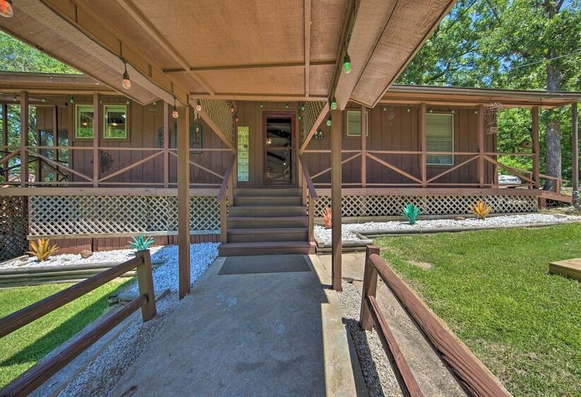 1 Acre Rustic Lake Resort W/ Outdoor Entertainment