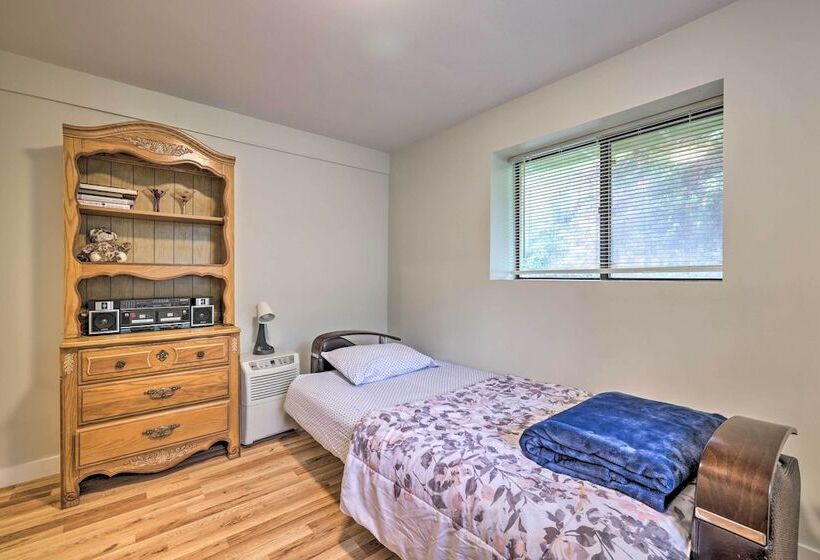 Tobyhanna Home: Private Deck, Hot Tub & Game Room!