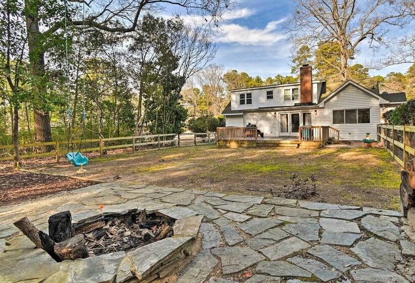 Aberdeen Family Home W/ Fire Pit & Deck