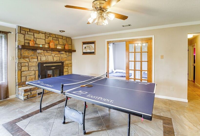 Amenity Packed Hot Springs Lakehouse W/ Pool!