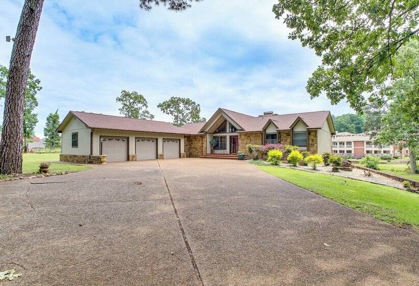 Amenity Packed Hot Springs Lakehouse W/ Pool!