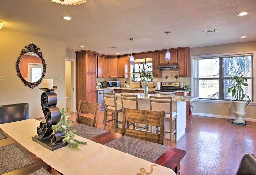 Amenity Packed Hot Springs Lakehouse W/ Pool!