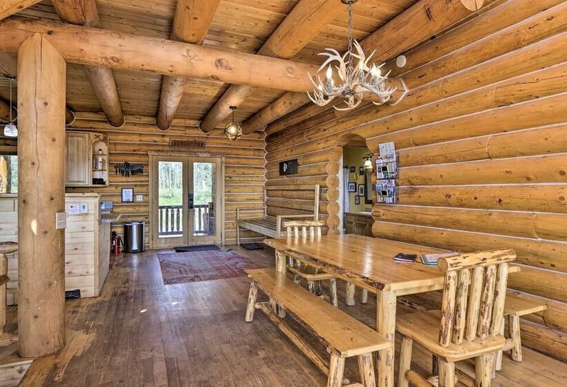 Spacious Fairplay Log Home W/ Patio & Fire Pit!