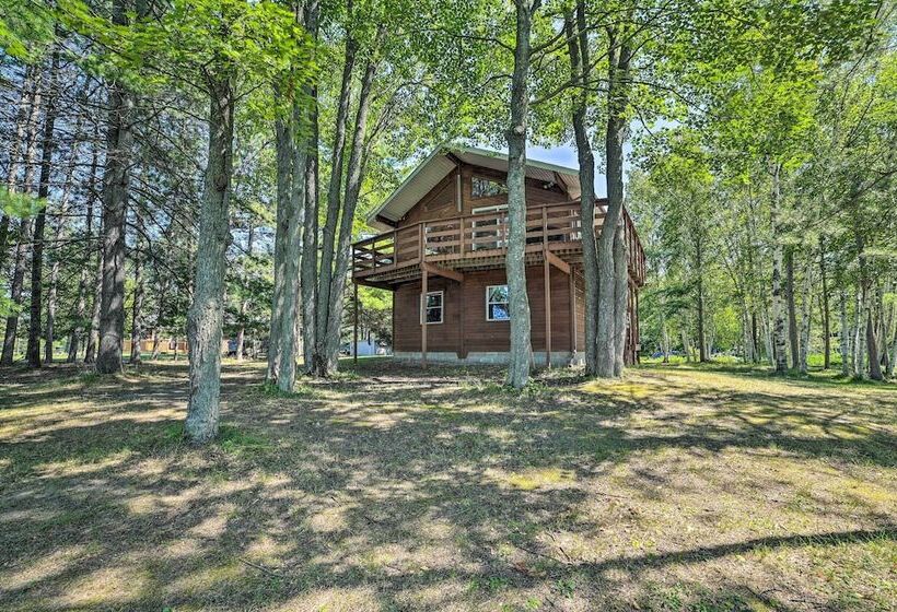 Atlanta Waterfront Cabin W/ Dock & Kayaks!