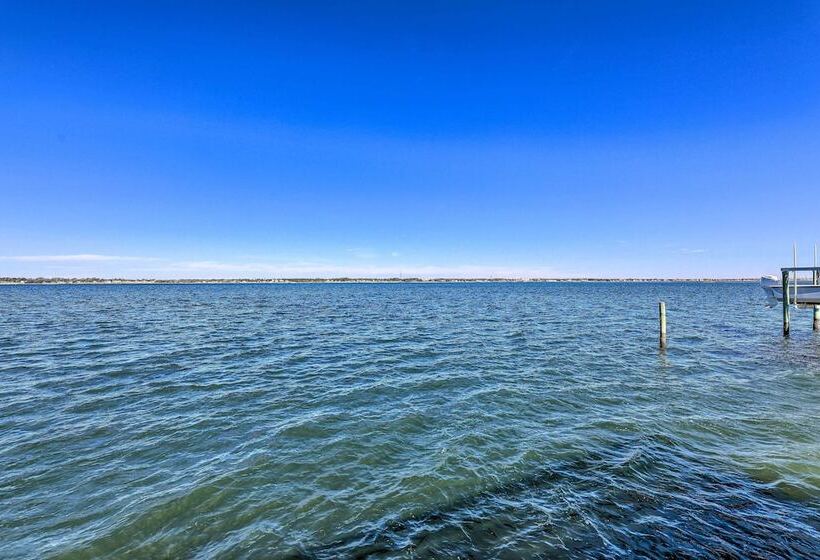 Atlantic Beach Home W/ Decks & Fire Pit