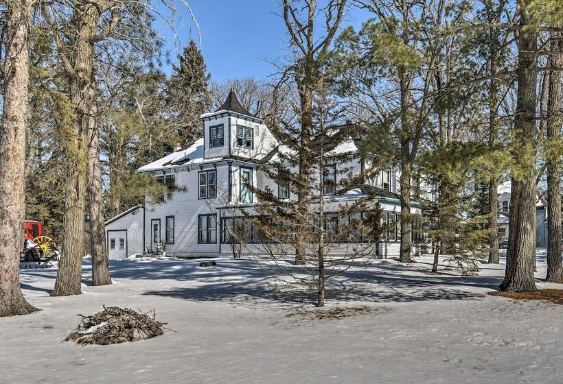 Historic Backus Home, Steps To Pine Mountain Lake!