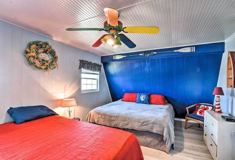 Ocean Access + Bbq Pit: Surfside Beach Family Home