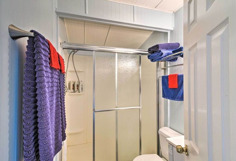 Ocean Access + Bbq Pit: Surfside Beach Family Home