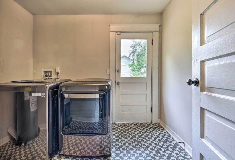 Beautiful Jacksonville Home < 2 Mi To Downtown!