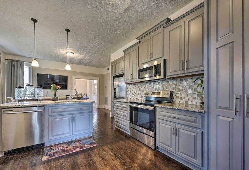 Beautiful Jacksonville Home < 2 Mi To Downtown!