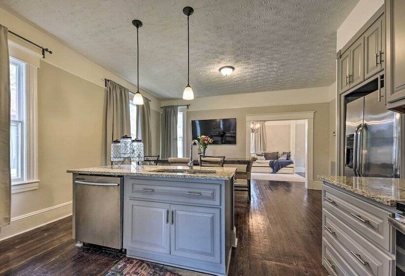 Beautiful Jacksonville Home < 2 Mi To Downtown!