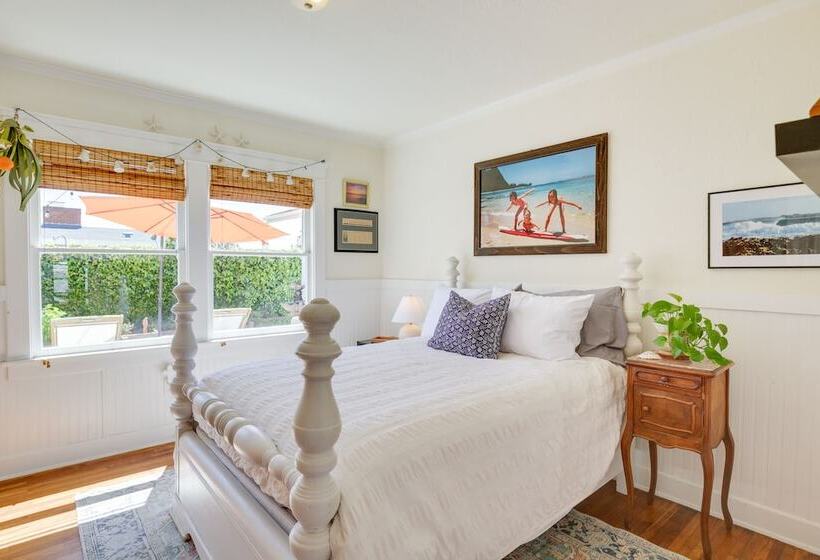 Beautiful South Oceanside Bungalow: 1 Mi To Beach!