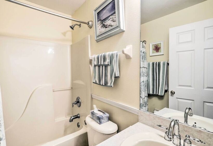 Bright Titusville Retreat W/ Lanai   Wfh Friendly!