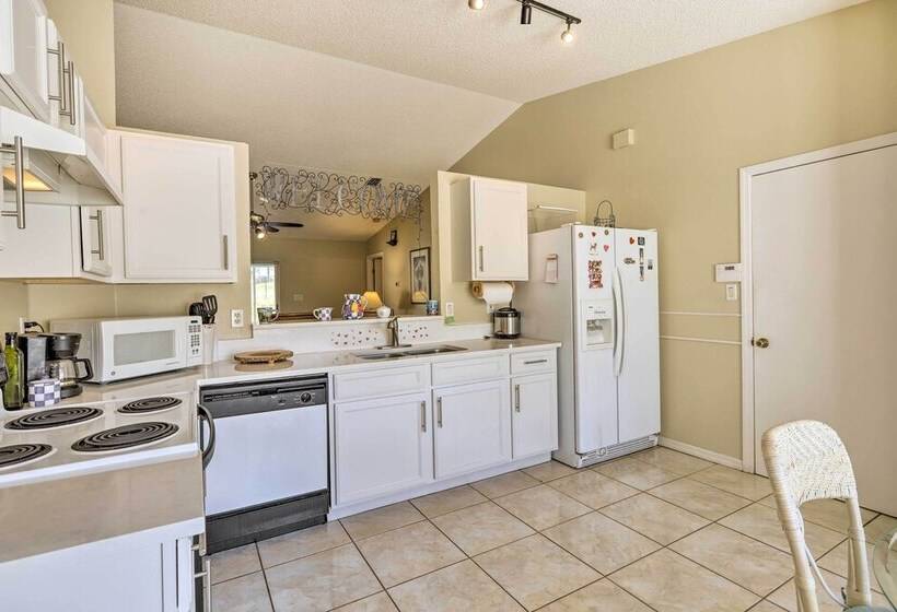 Bright Titusville Retreat W/ Lanai   Wfh Friendly!