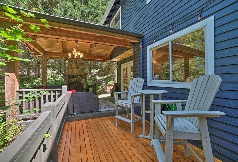 Beautiful Wine Country Home W/ Hot Tub & Lake View