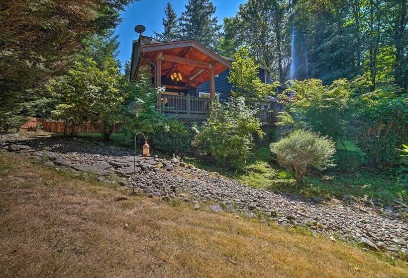 Beautiful Wine Country Home W/ Hot Tub & Lake View