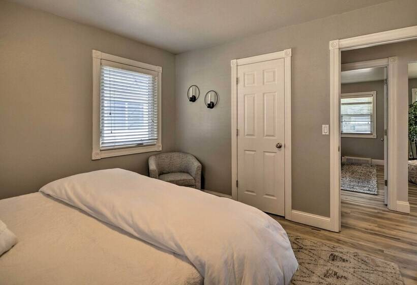 Billings Abode W/ Grill: Walk To Park & Shops