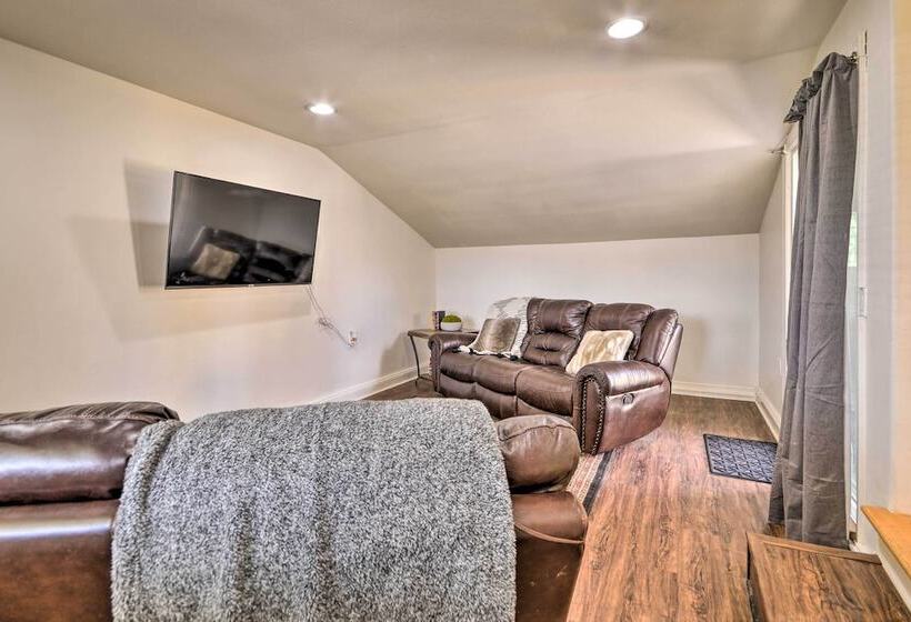 Billings Abode W/ Grill: Walk To Park & Shops