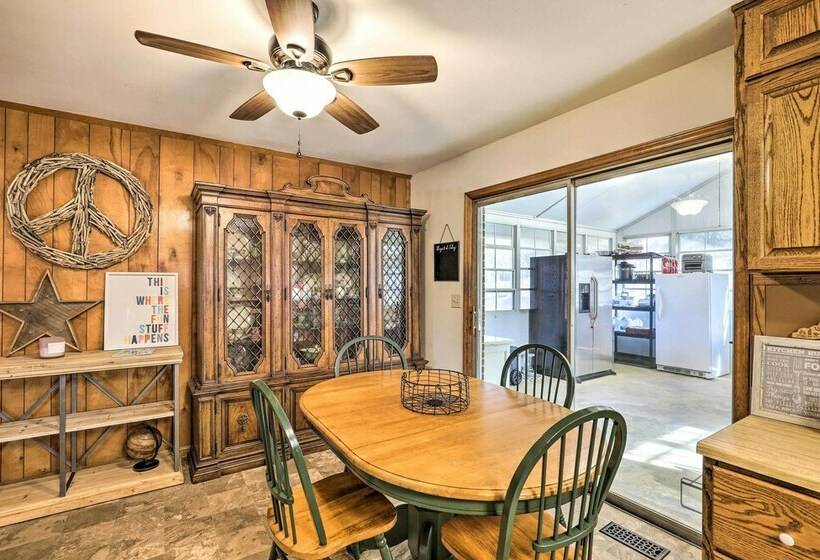 Blue Ridge Mountain Escape W/ Hot Tub, Grill!