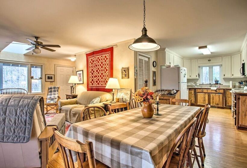 Blue Ridge Mountain Escape ~ 8 Mi To Chimney Rock