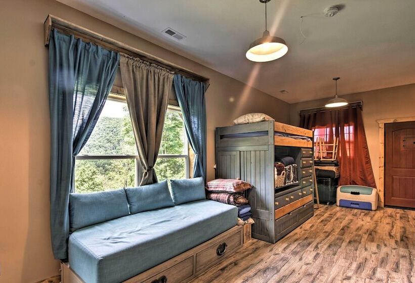 Retreat In The Cataloochee Ranch Area Of Smokies