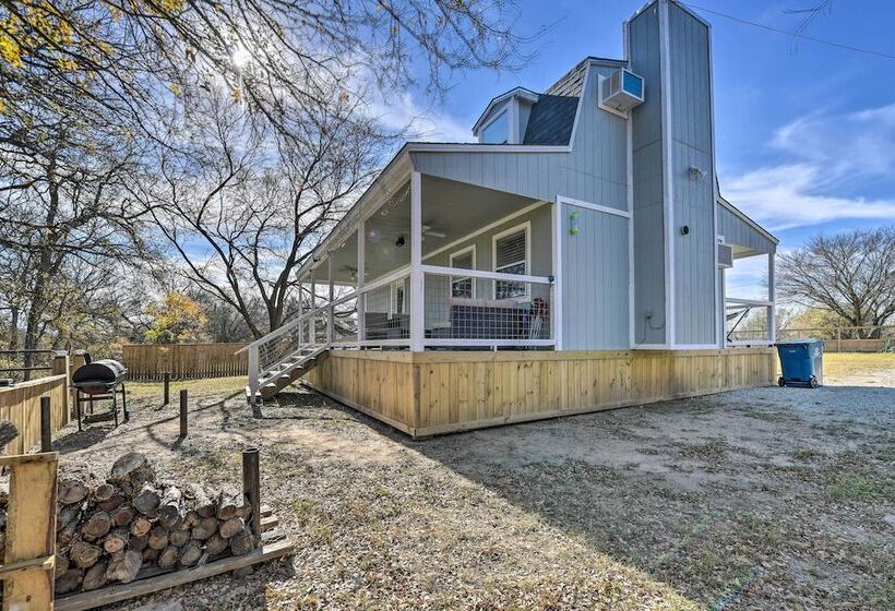 Bright Brownwood Home With On Site River Access!
