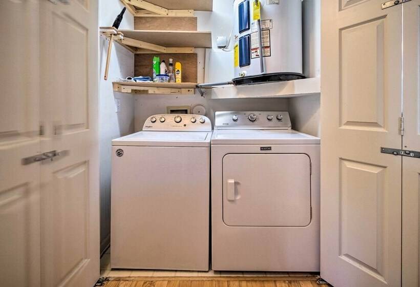 Peaceful Wilmington Home Near Beach & Downtown!