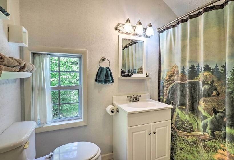 Bryson City Cottage W/ Hot Tub & Waterfall Views!