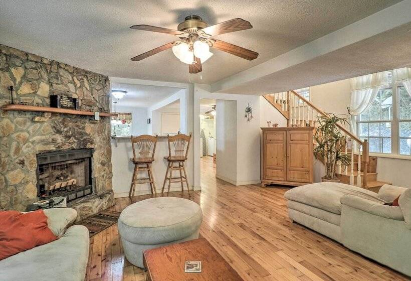 Bryson City Cottage W/ Hot Tub & Waterfall Views!