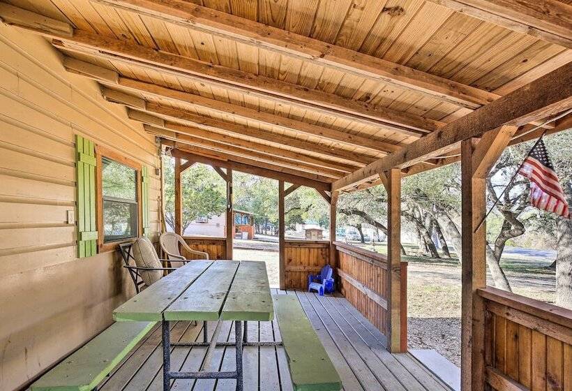 Cabana Luna  Cabin W/ Deck, Swing & Fire Pit!