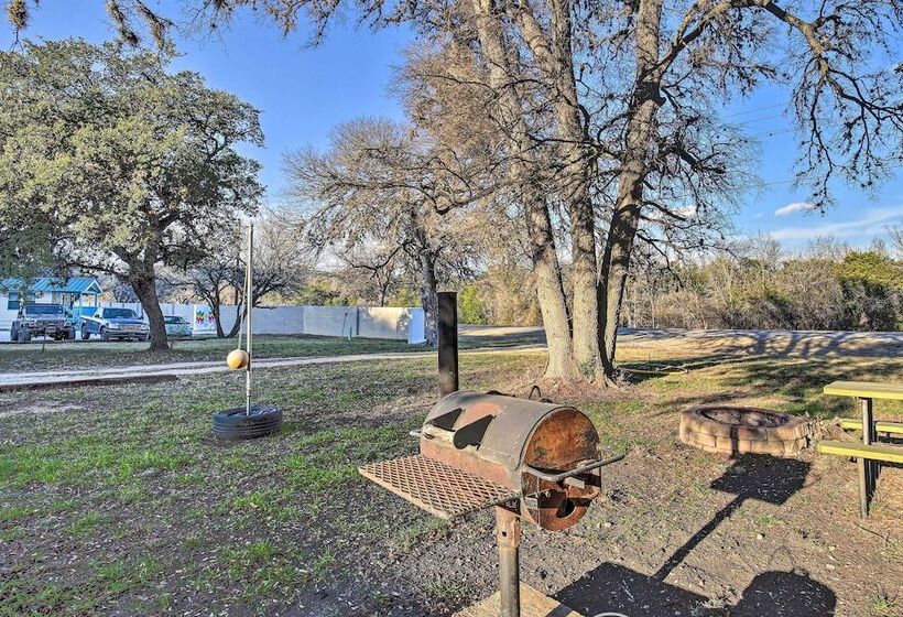 Cabana Sol  Cabin: 4 Mi To Garner State Park