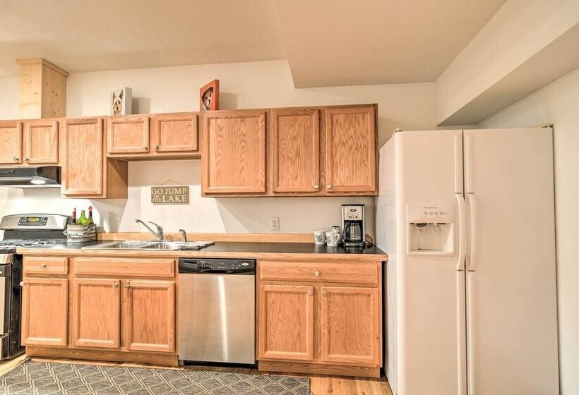 Cabin On Lake W/ 63 Acres & Trails + Guest House!