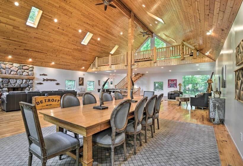 Cabin On Lake W/ 63 Acres & Trails + Guest House!