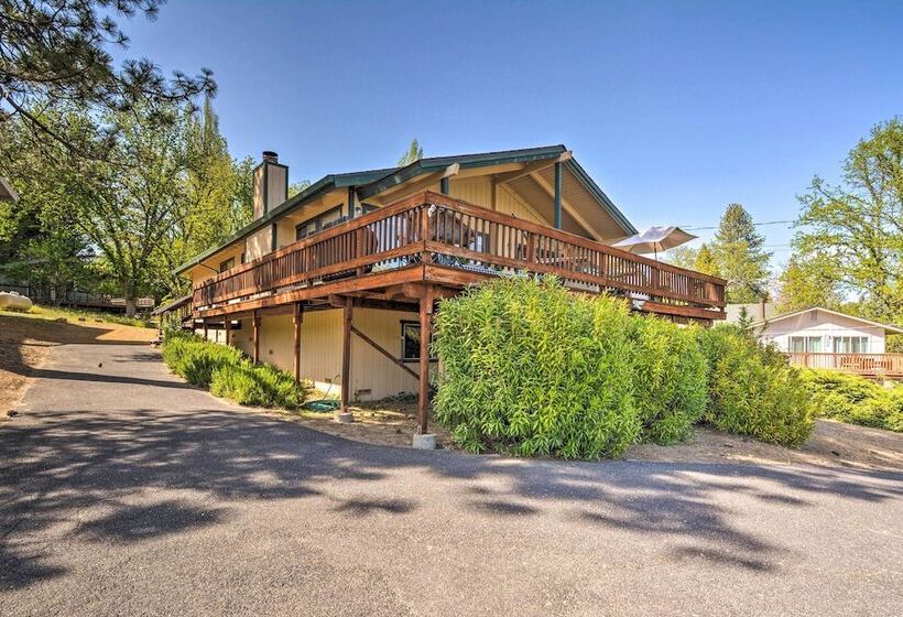 Calm Groveland Cabin   Near Pine Mountain Lake!