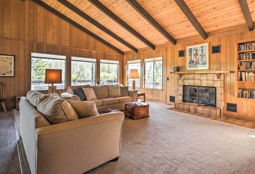 Calm Groveland Cabin   Near Pine Mountain Lake!