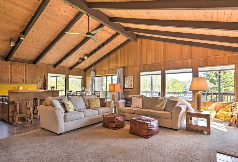 Calm Groveland Cabin   Near Pine Mountain Lake!